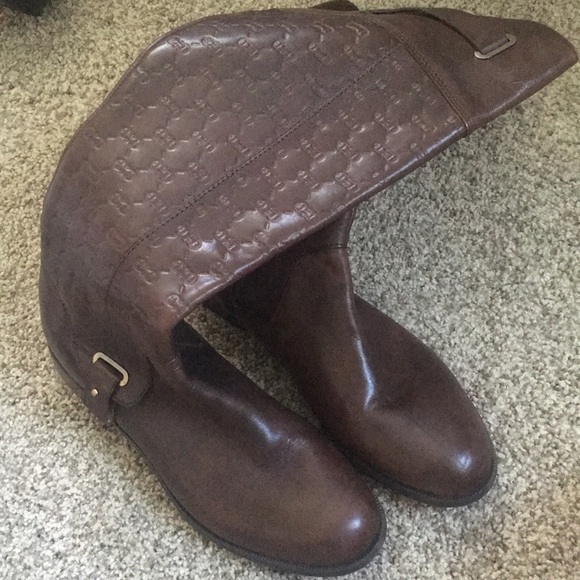 Brown boots - Picture 1 of 4